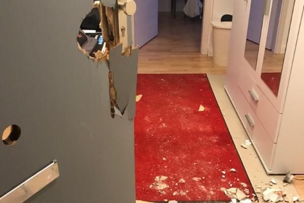 Fachgerechte Türreparatur nach dem Einbruch in Berlin